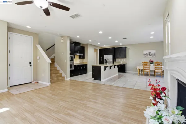 $749,888 | 237 West Moraga Street, Mountain House, CA 95391