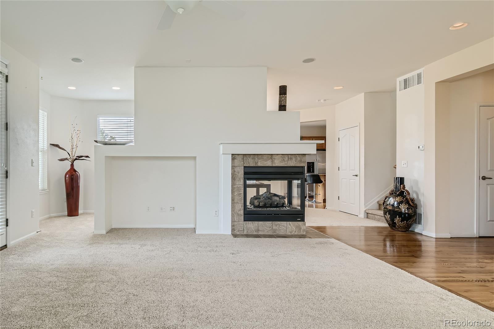 10596 Unity Parkway Commerce City, CO 80022 - Photo 4 of 42