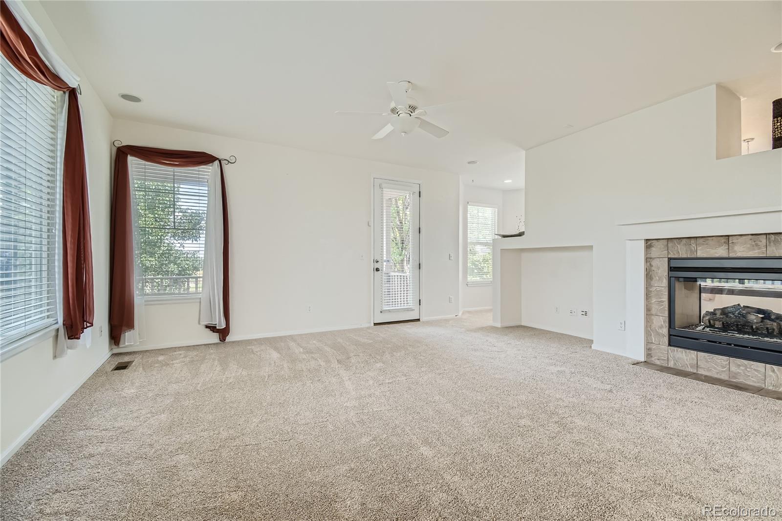 10596 Unity Parkway Commerce City, CO 80022 - Photo 5 of 42