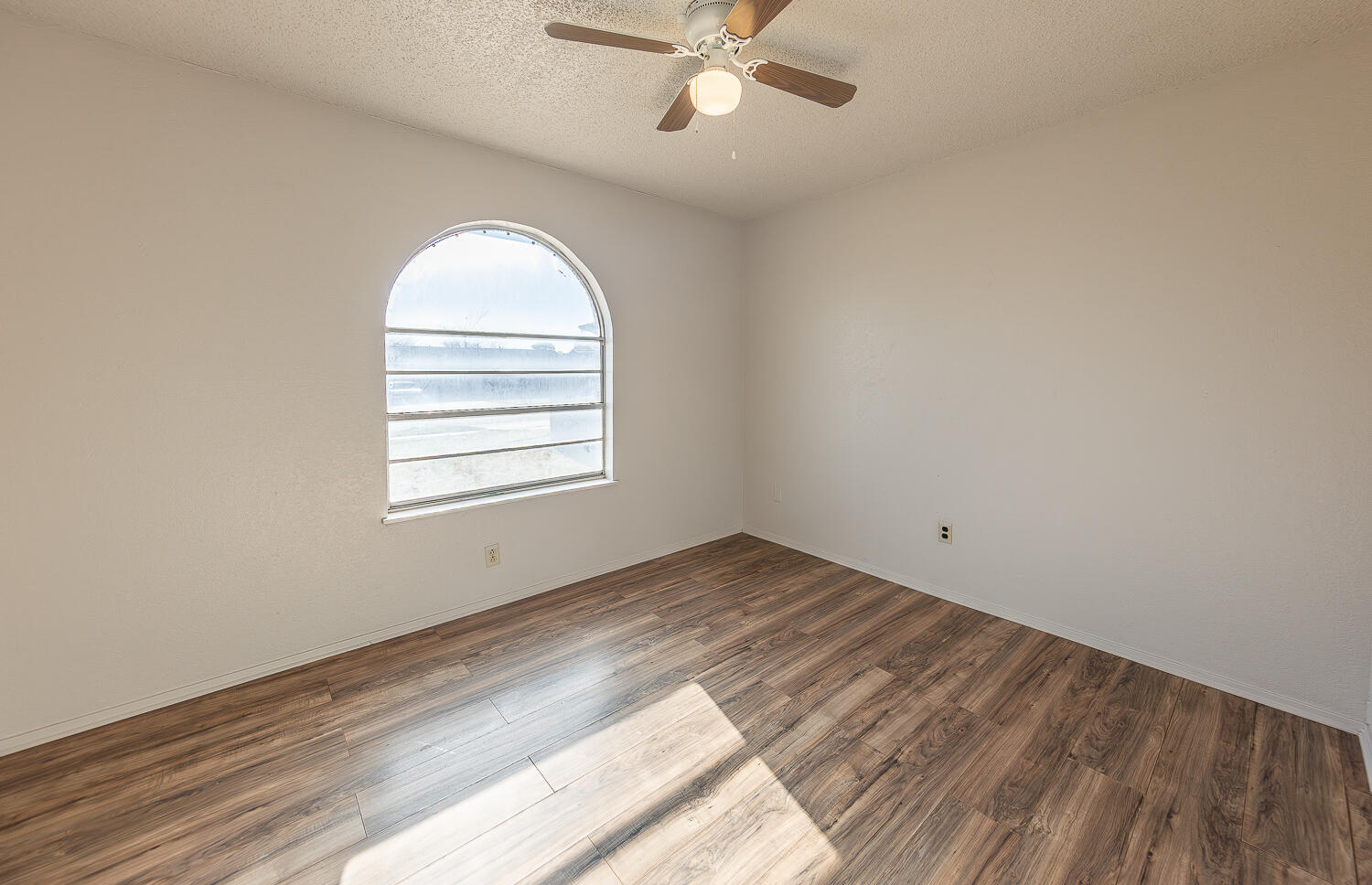 7404 Fir Avenue Lubbock, TX 79404 - Photo 12 of 22 2L9A3021