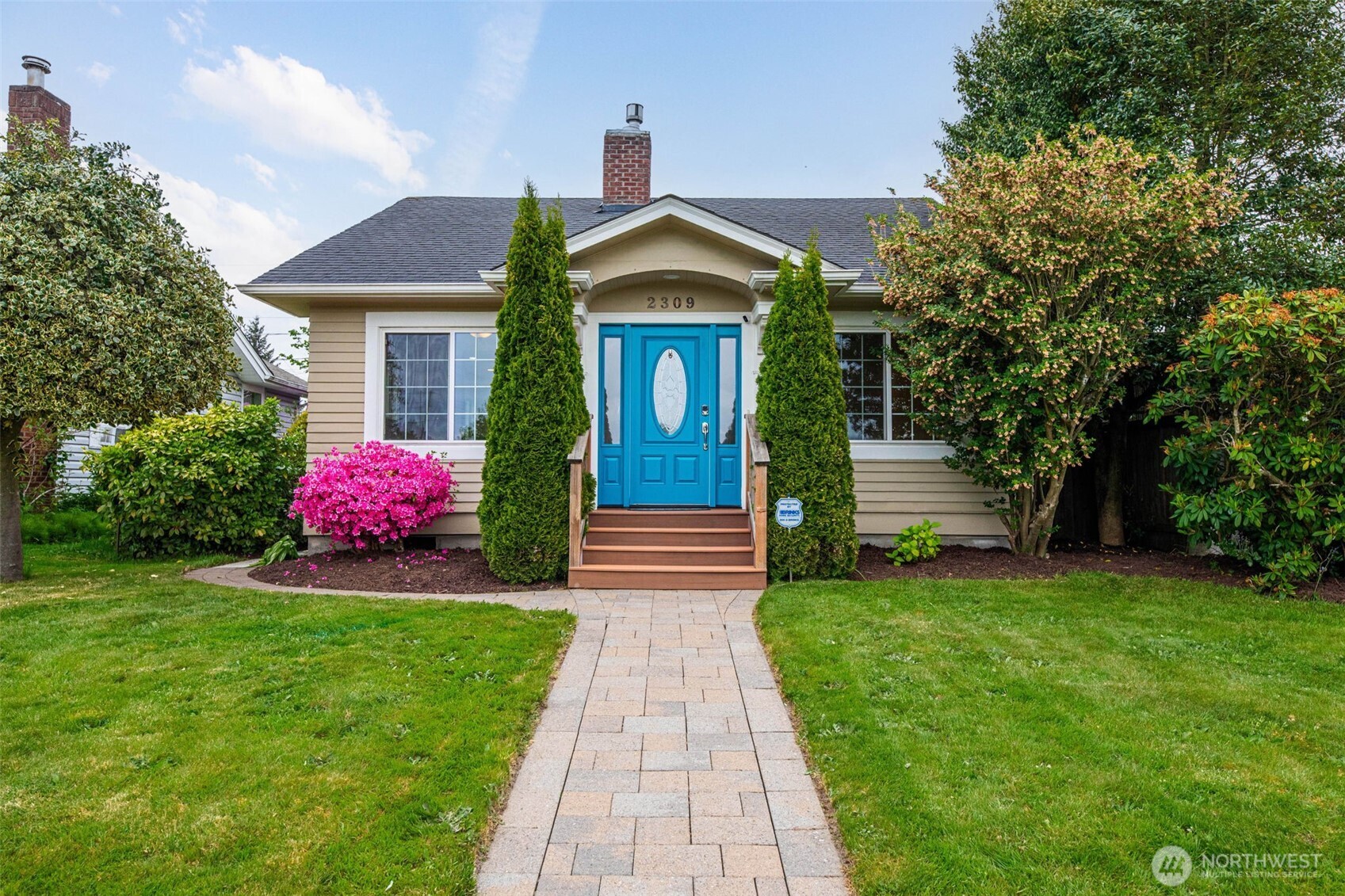 2309 State Street Everett, WA 98201 - Photo 1 of 26