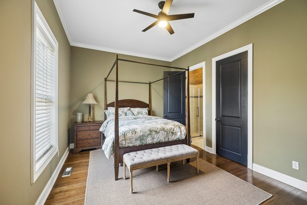 3631 Louisville Road Louisville, TN 37777 - Photo 28 of 64 a bedroom with a bed and a window