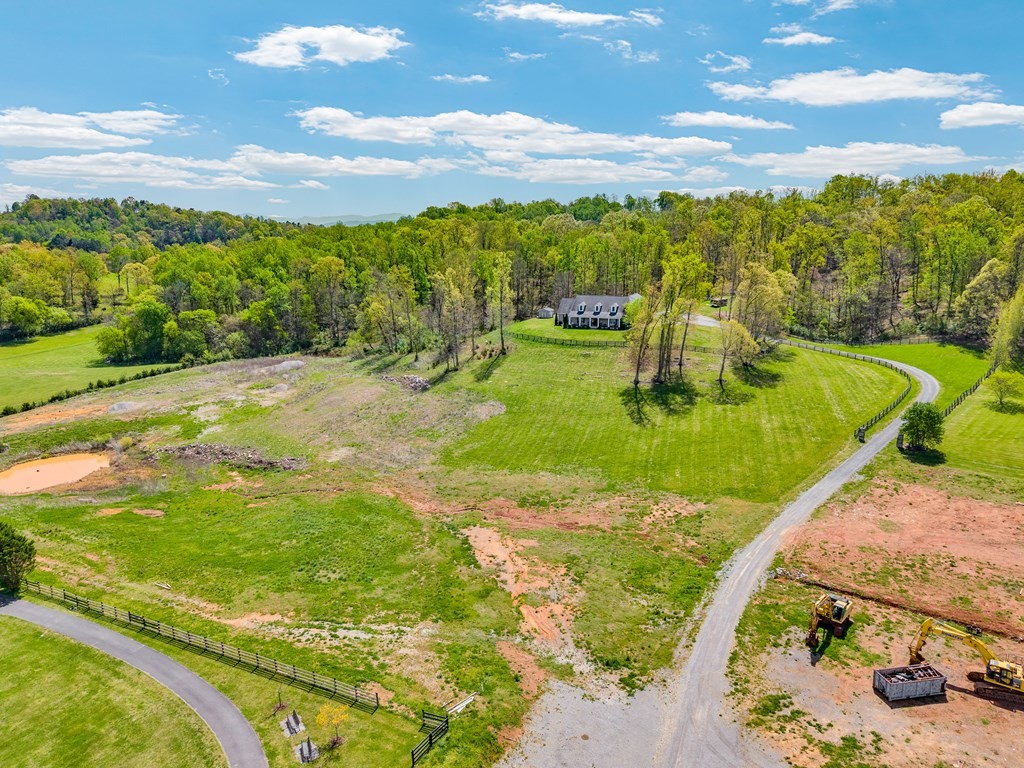 3631 Louisville Road Louisville, TN 37777 - Photo 54 of 64 a view of a lake with a mountain
