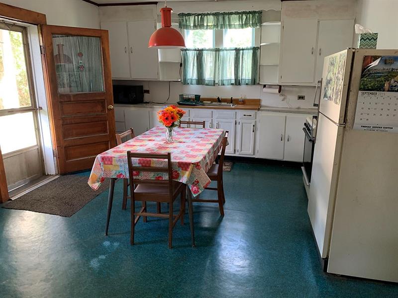 826 Cypress Road Commodore, PA 15729 - Photo 2 of 8 Kitchen
