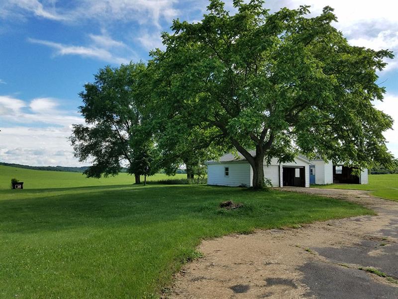 826 Cypress Road Commodore, PA 15729 - Photo 6 of 8 Garages