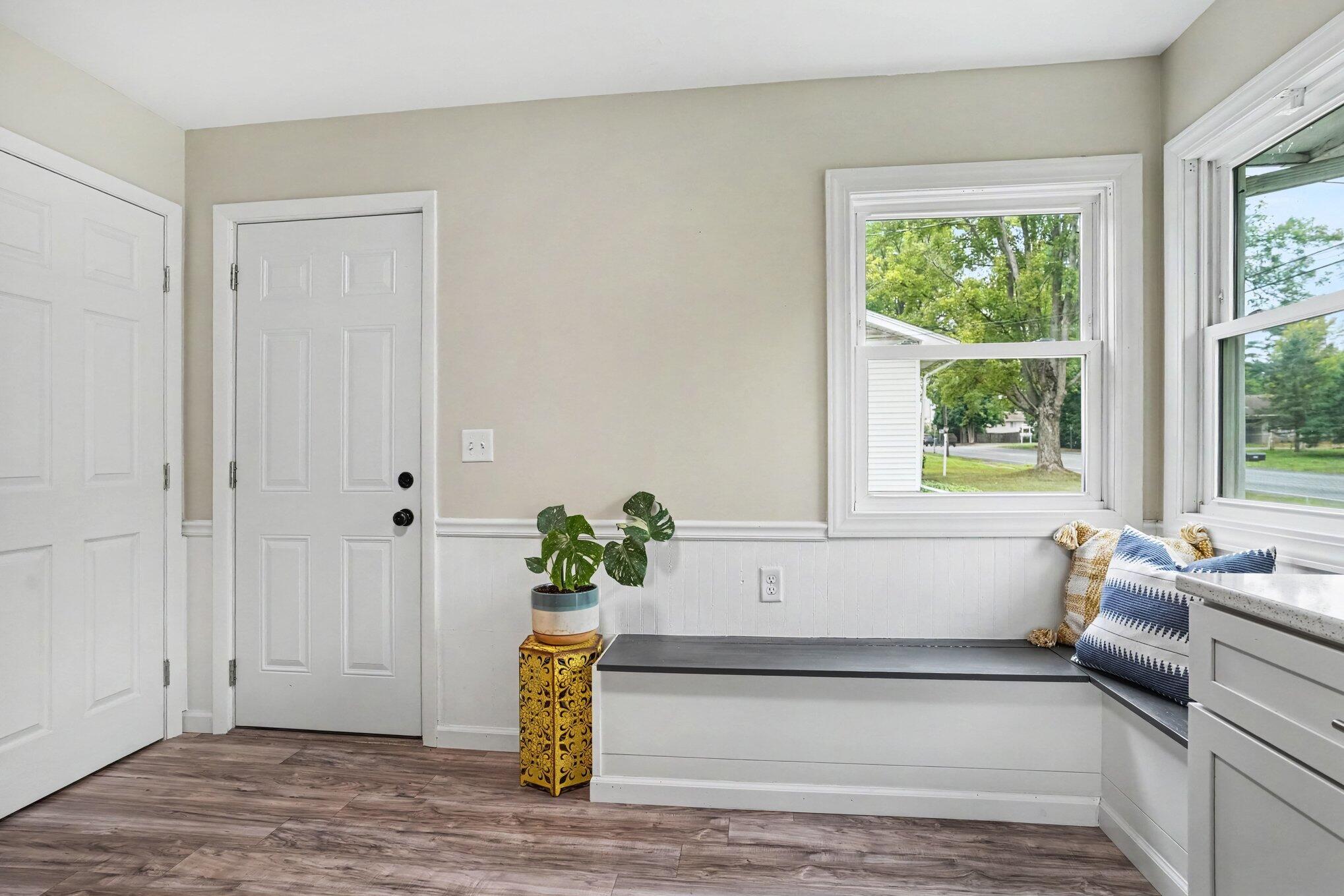 3011 Barney Road Kalamazoo, MI 49004 - Photo 7 of 26 004_dsc01948_601