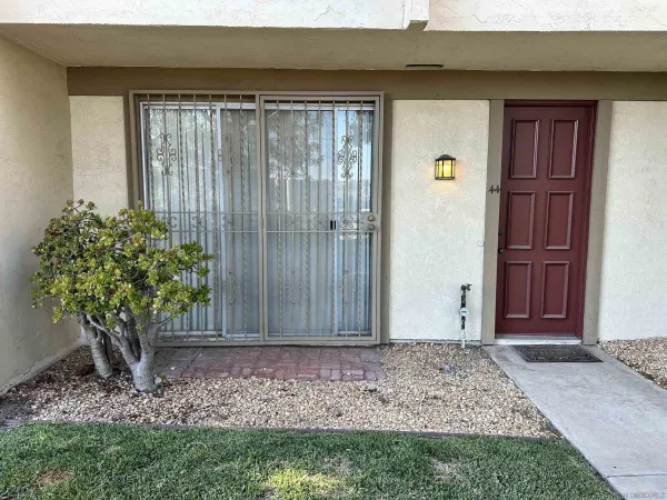 $675,000 | 7700 Parkway Drive, La Mesa, CA 91942