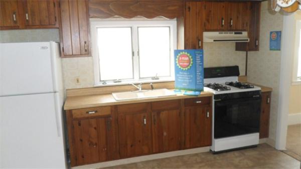 41 Front Street Shirley, MA 01464 - Photo 3 of 10 Gallery Image 3