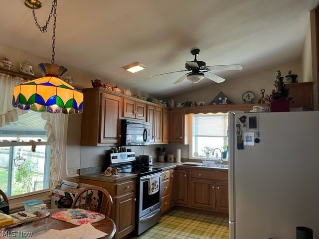 1614 Merle Road Salem, OH 44460 - Photo 15 of 25 kitchen includes appliances