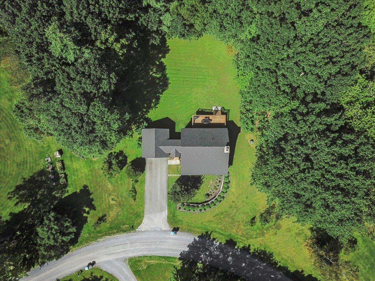 373 Hillcrest Road Manchester, VT 05255 - Photo 19 of 26 Gallery Image 19