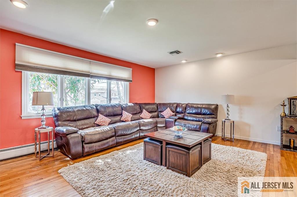 6 Mockingbird Road Edison, NJ 08820 - Photo 15 of 54 Gallery Image 15