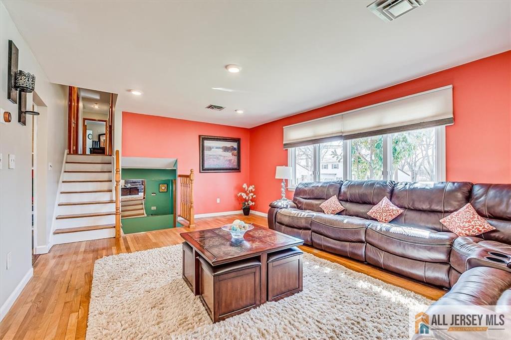 6 Mockingbird Road Edison, NJ 08820 - Photo 16 of 54 Gallery Image 16