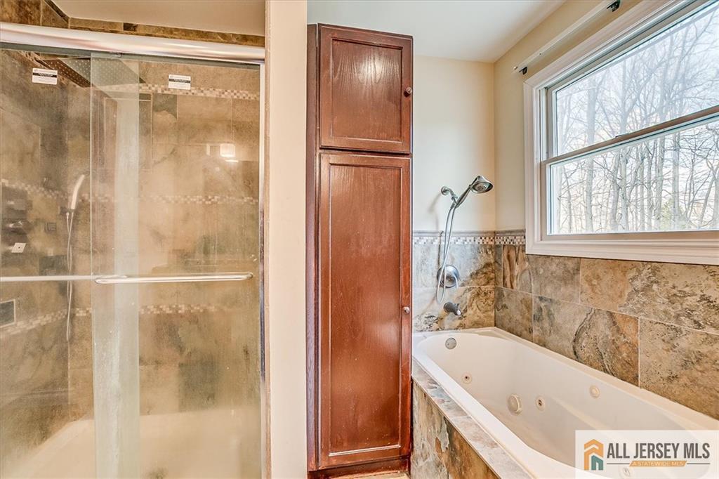 6 Mockingbird Road Edison, NJ 08820 - Photo 30 of 54 Gallery Image 30