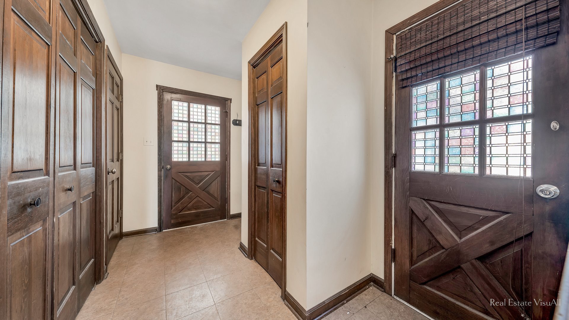 5-n994 Corron Road St. Charles, IL 60175 - Photo 21 of 39 a view of an empty room and glass door