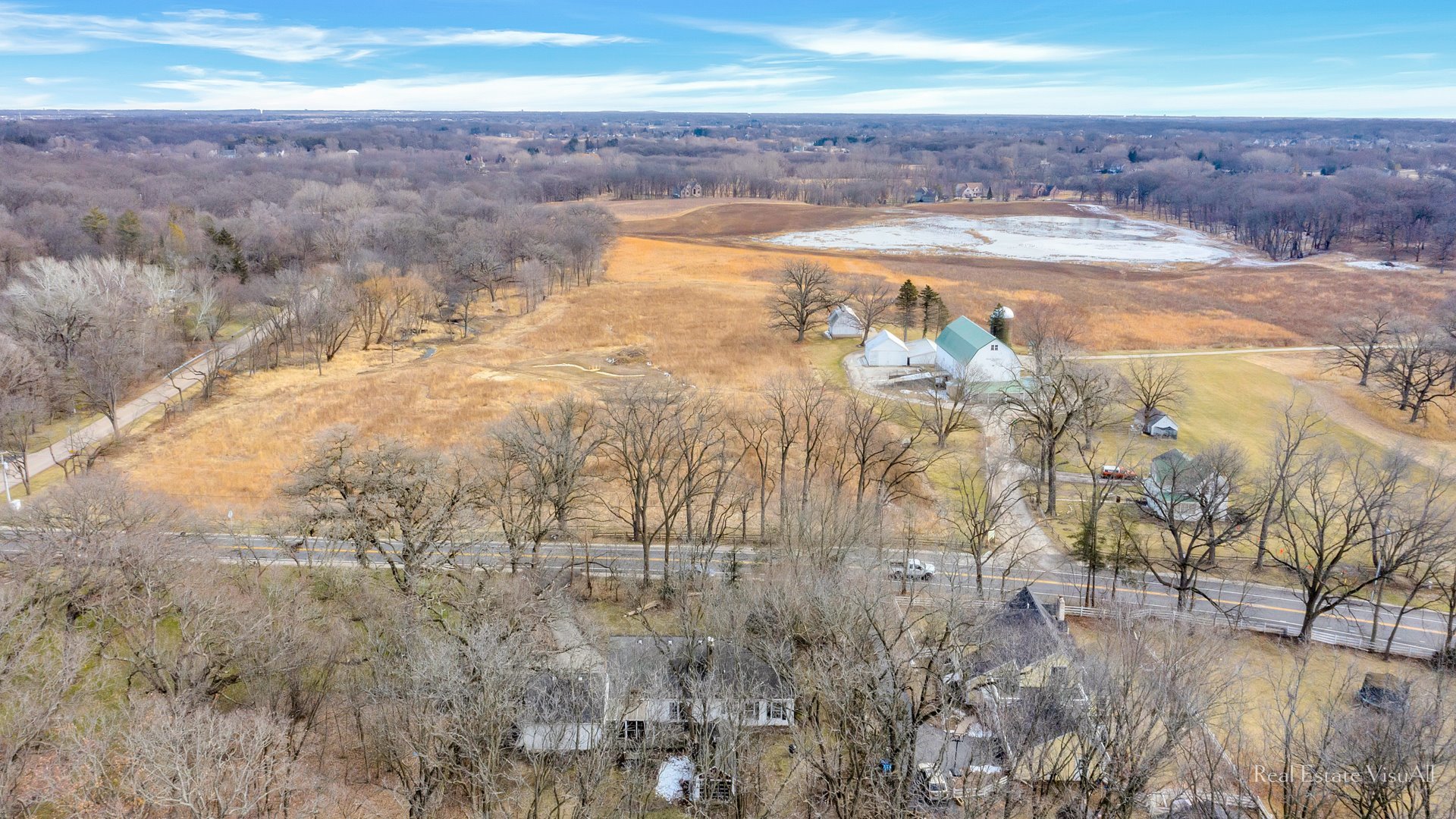 5-n994 Corron Road St. Charles, IL 60175 - Photo 32 of 39 a view of a yard with an ocean