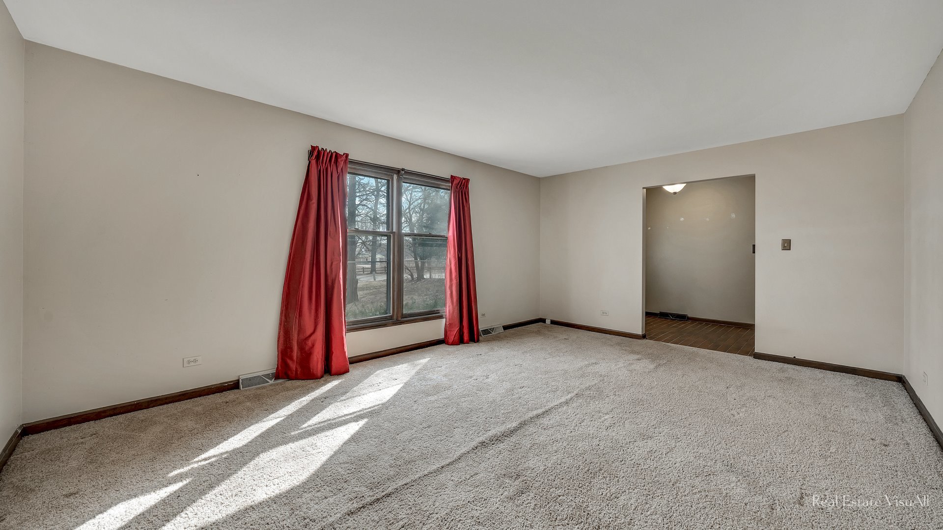 5-n994 Corron Road St. Charles, IL 60175 - Photo 7 of 39 an empty room with windows