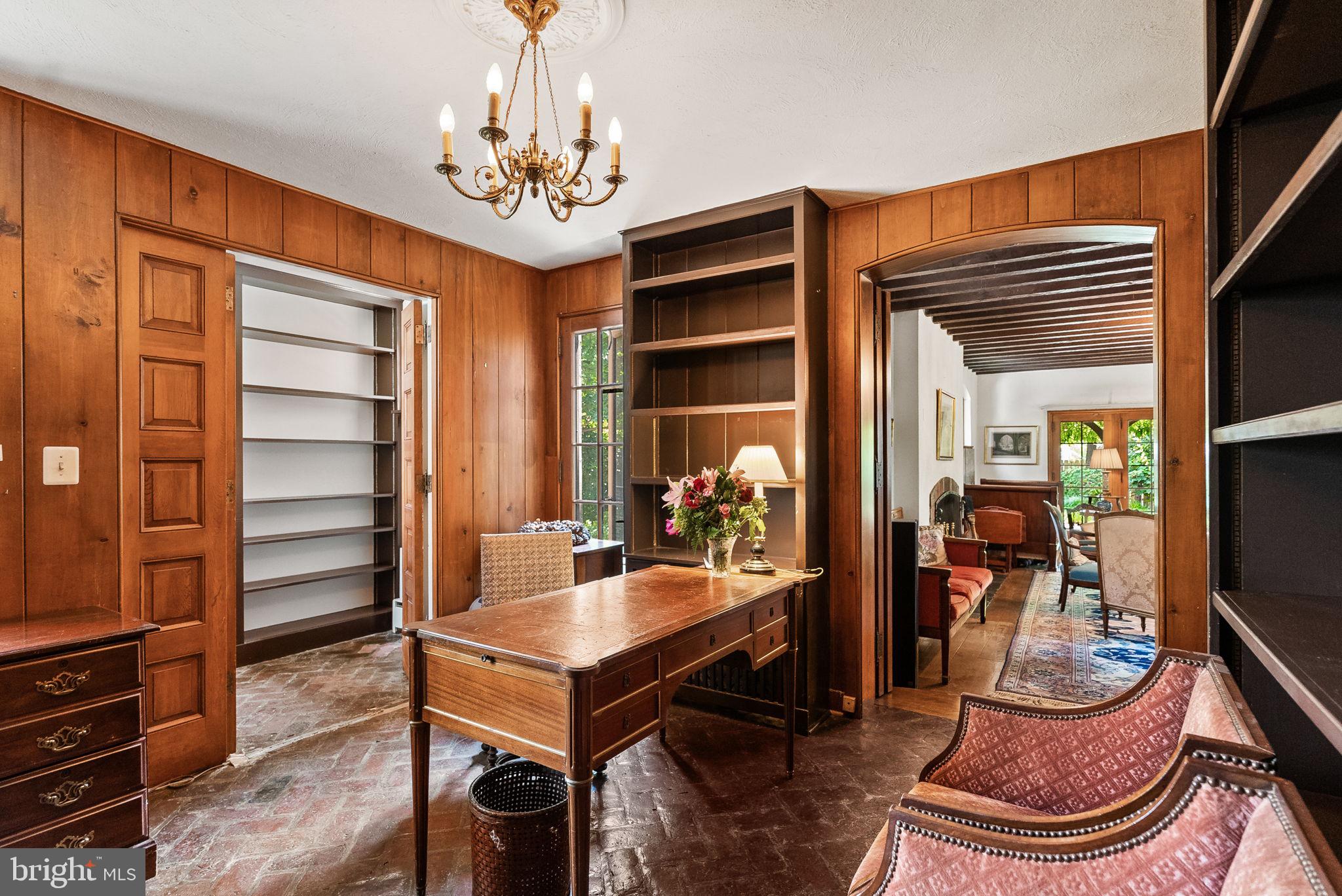 3111 Idaho Avenue Northwest Washington, DC 20016 - Photo 15 of 40 a room with musical instruments