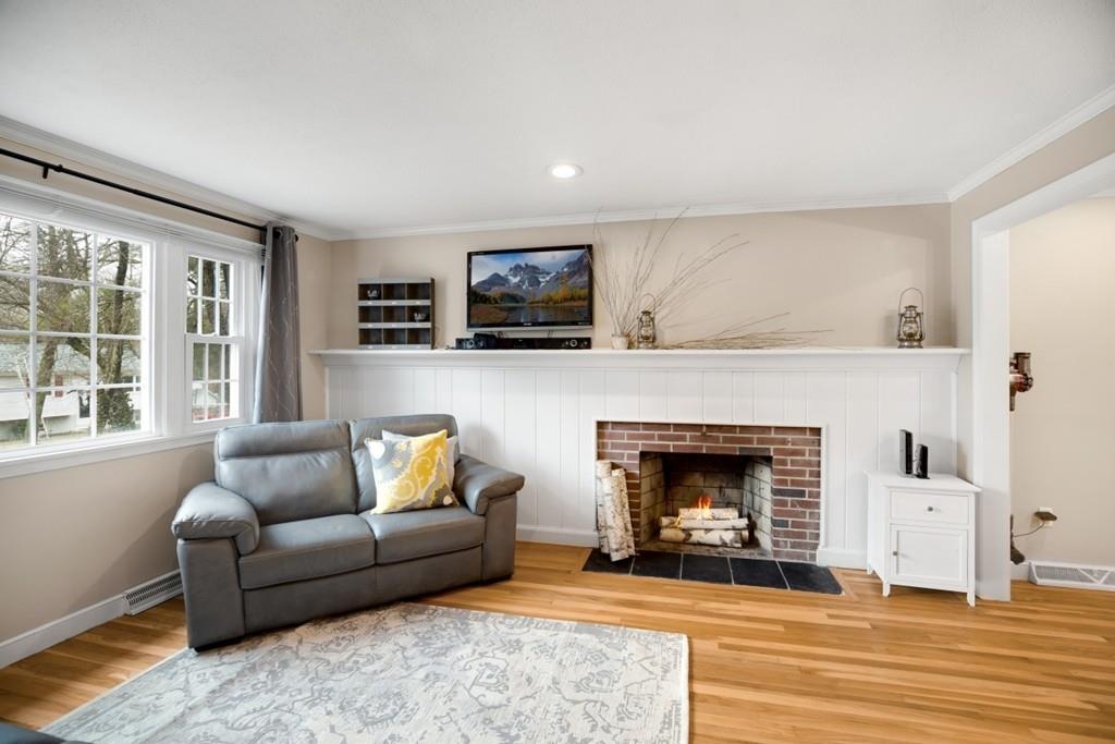 6 Meadow Road Medway, MA 02053 - Photo 10 of 34 Gallery Image 10