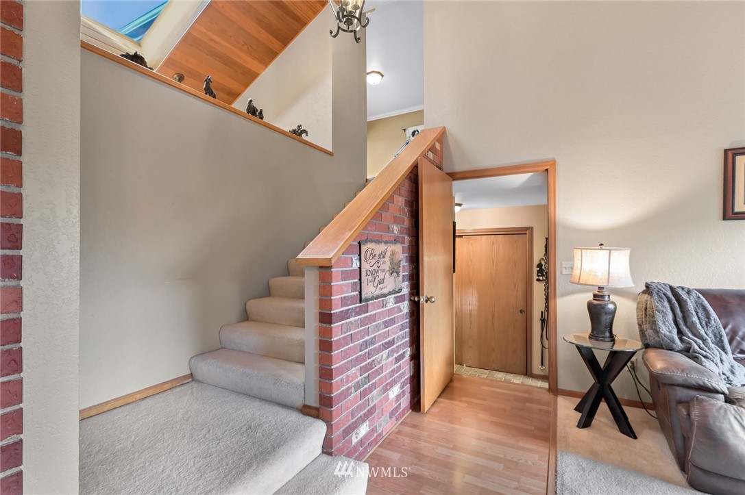 8536 Bender Road Lynden, WA 98264 - Photo 14 of 40 Gallery Image 14