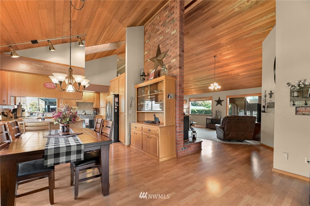 8536 Bender Road Lynden, WA 98264 - Photo 2 of 40 Gallery Image 2