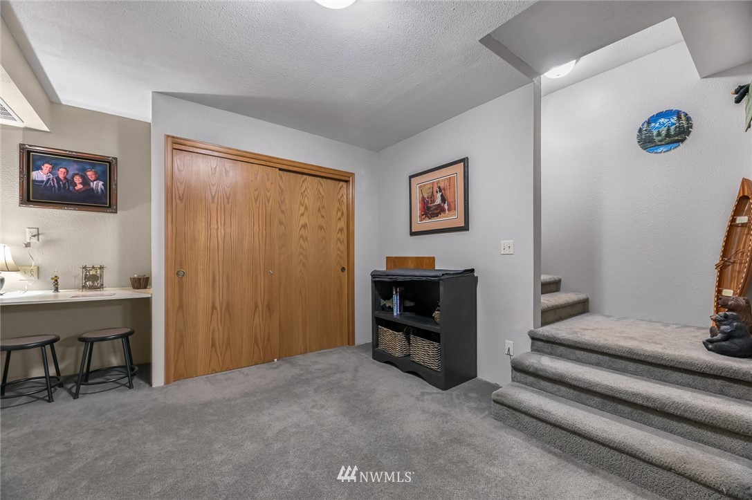 8536 Bender Road Lynden, WA 98264 - Photo 28 of 40 Gallery Image 28
