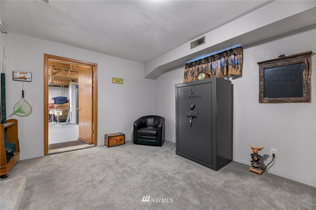 8536 Bender Road Lynden, WA 98264 - Photo 29 of 40 Gallery Image 29