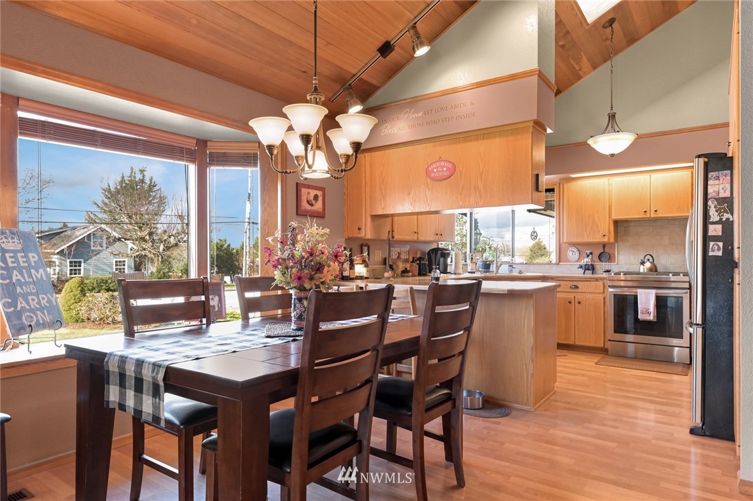 8536 Bender Road Lynden, WA 98264 - Photo 3 of 40 Gallery Image 3