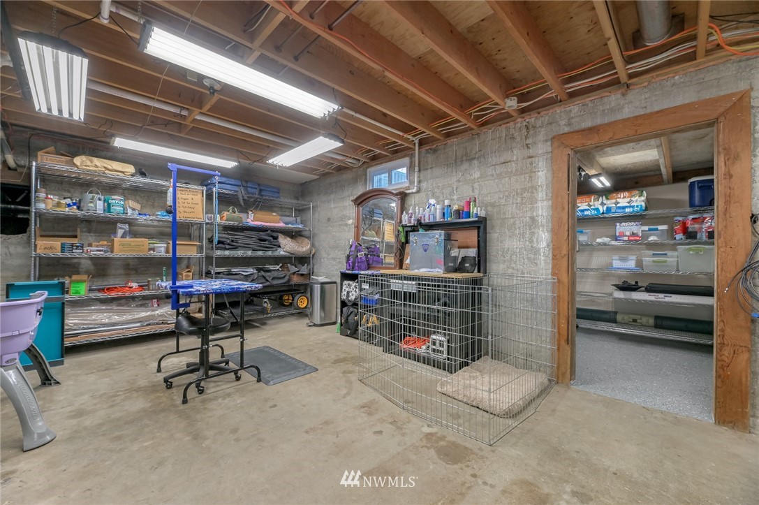 8536 Bender Road Lynden, WA 98264 - Photo 32 of 40 Gallery Image 32