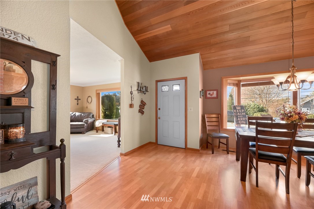8536 Bender Road Lynden, WA 98264 - Photo 8 of 40 Gallery Image 8