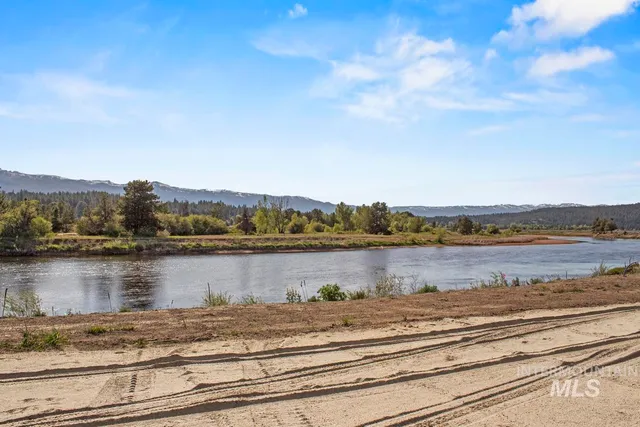 $315,000 | L15-b1 L15-b1 River, Cascade, ID 83611