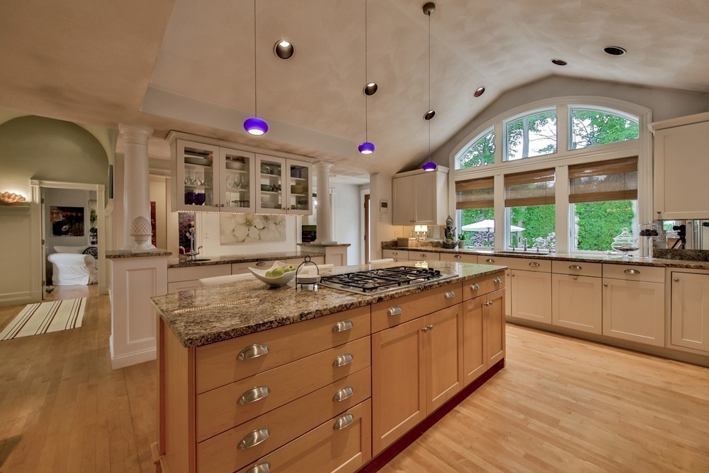 15 Tyler Road Beverly, MA 01915 - Photo 6 of 29 Gallery Image 6