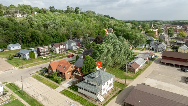 $129,900 | 115 Van Buren Street, Savanna, IL 61074