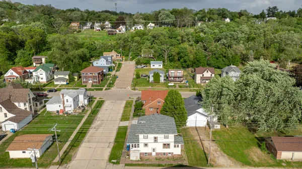 $129,900 | 115 Van Buren Street, Savanna, IL 61074