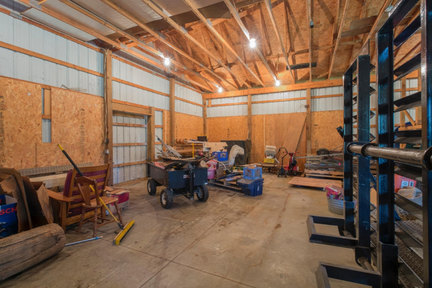 2780 Wolf Road Eau Claire, MI 49111 - Photo 17 of 56 Pole Barn 32'X48'