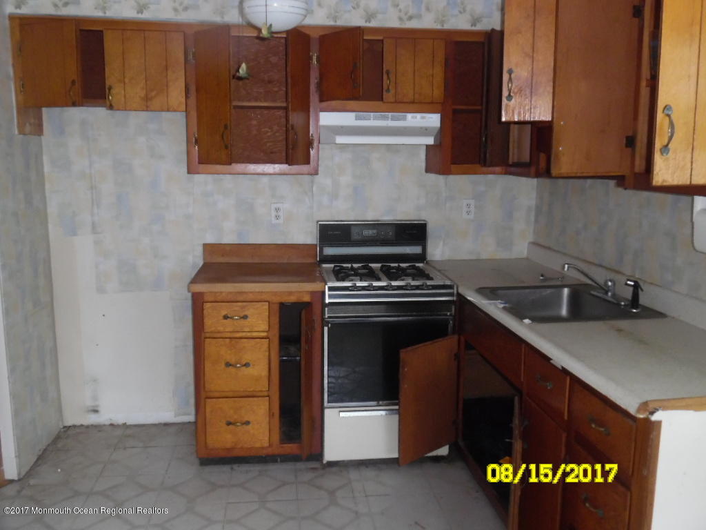 320 Harzold Road Forked River, NJ 08731 - Photo 4 of 11 kitchen