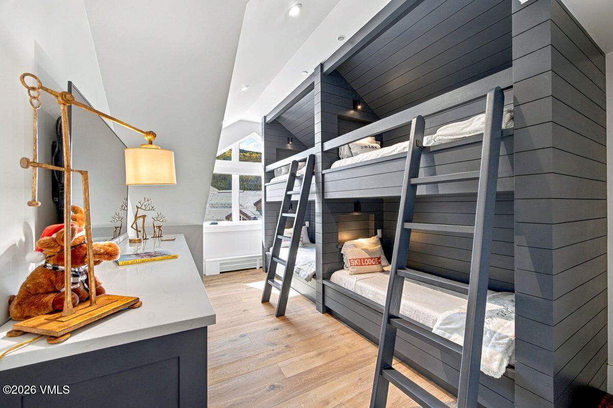210 Offerson Road, Unit R420 Avon, CO 81620 - Photo 21 of 39 Upper Guest Room with Custom Bunk Beds