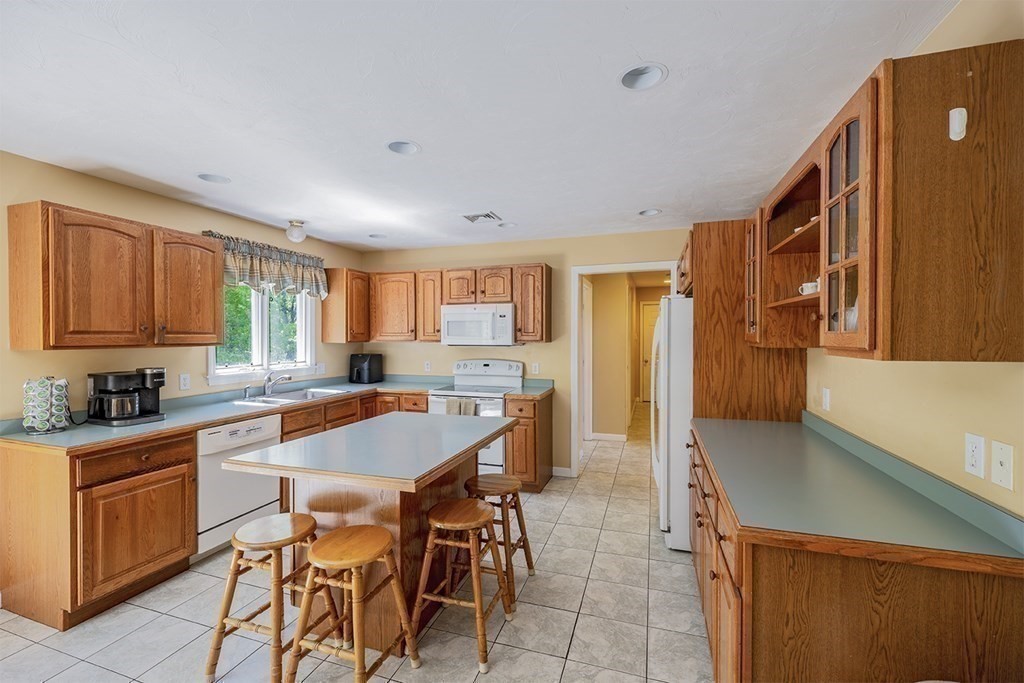 49 Forest Edge Road Easton, MA 02375 - Photo 21 of 42 Gallery Image 21