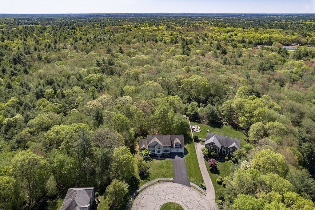 49 Forest Edge Road Easton, MA 02375 - Photo 3 of 42 Gallery Image 3