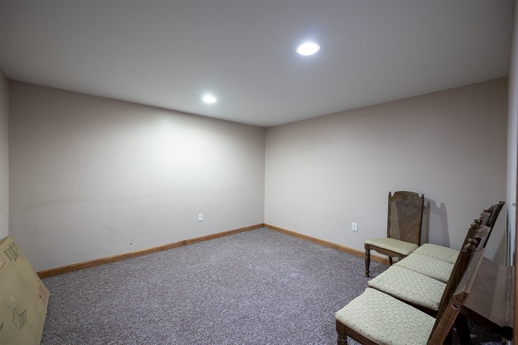 49 Forest Edge Road Easton, MA 02375 - Photo 41 of 42 Gallery Image 41