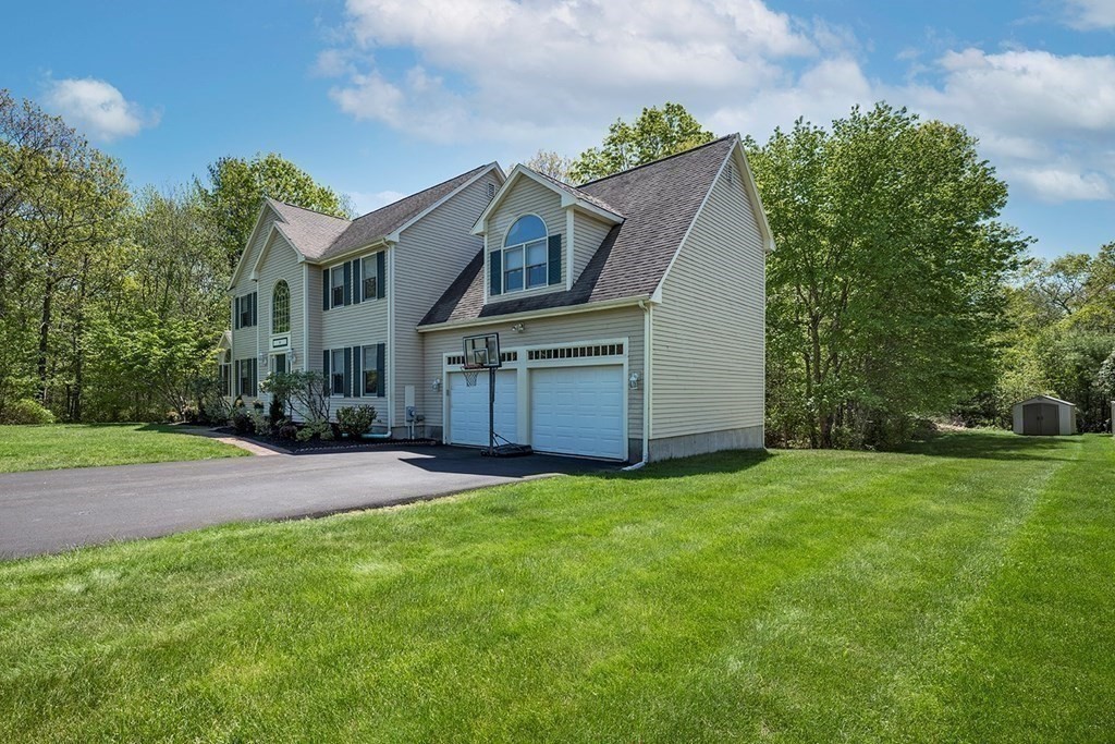 49 Forest Edge Road Easton, MA 02375 - Photo 9 of 42 Gallery Image 9