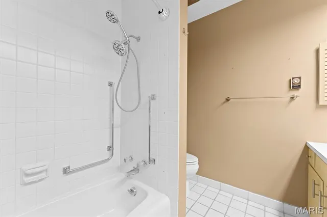 $450,000 | 17 Denzel Drive, Greenville, IL 62246