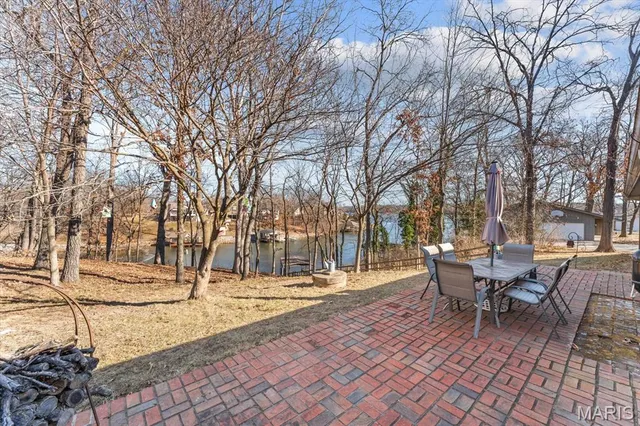 $450,000 | 17 Denzel Drive, Greenville, IL 62246