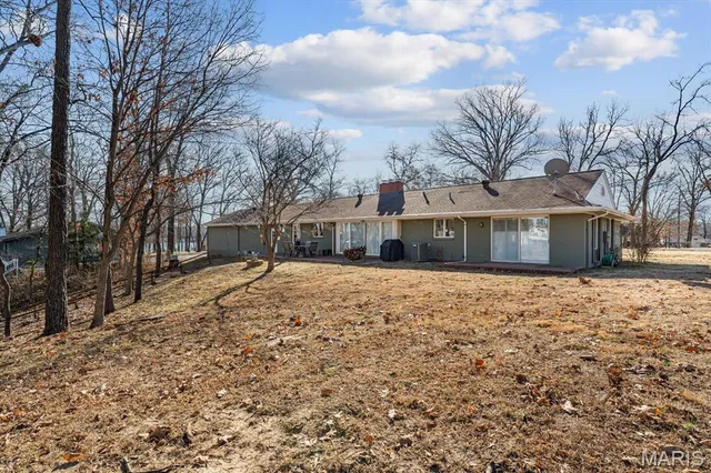 $450,000 | 17 Denzel Drive, Greenville, IL 62246