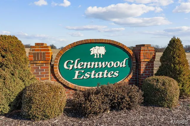 $450,000 | 17 Denzel Drive, Greenville, IL 62246