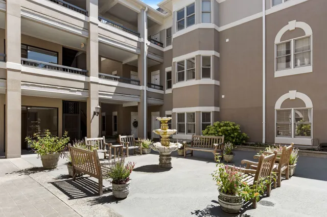 $595,000 | 3818 West End Avenue, Unit 103, Nashville, TN 37205