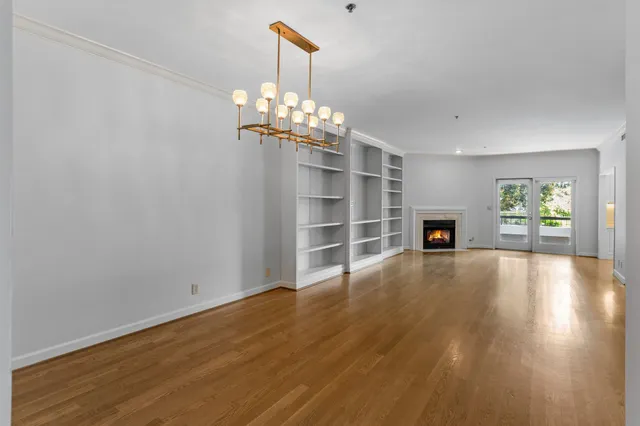 $595,000 | 3818 West End Avenue, Unit 103, Nashville, TN 37205