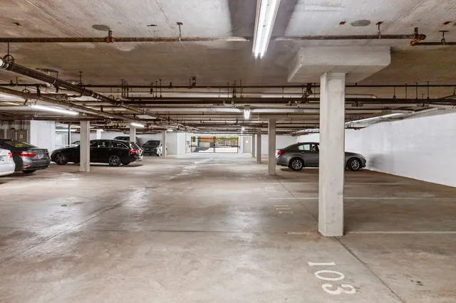 $595,000 | 3818 West End Avenue, Unit 103, Nashville, TN 37205