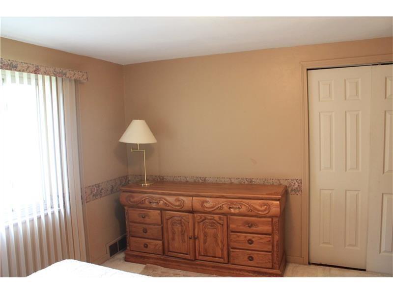 305 Fairfax Road Pittsburgh, PA 15221 - Photo 11 of 17 Gallery Image 11