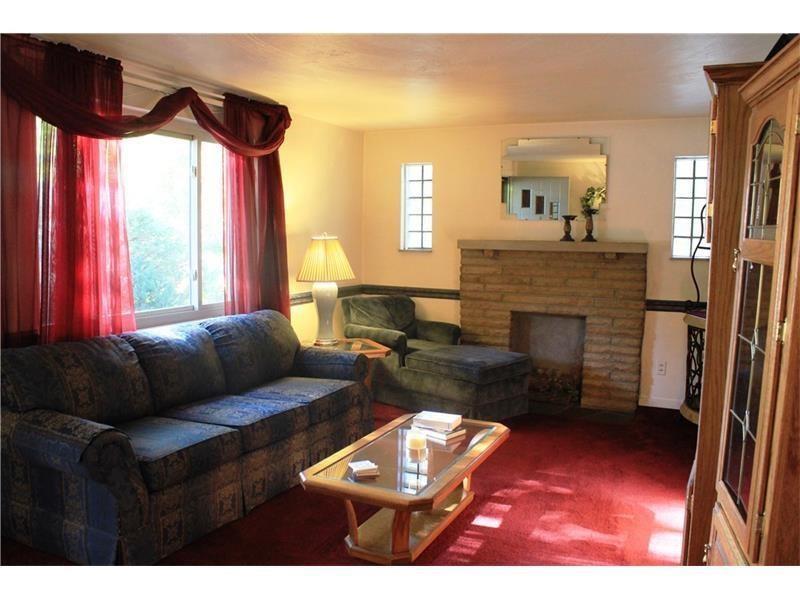 305 Fairfax Road Pittsburgh, PA 15221 - Photo 3 of 17 Gallery Image 3