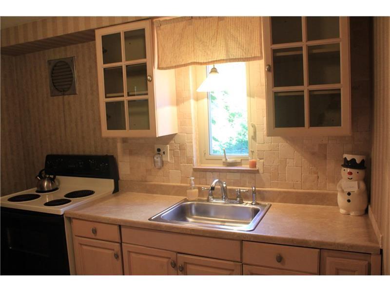 305 Fairfax Road Pittsburgh, PA 15221 - Photo 8 of 17 Gallery Image 8